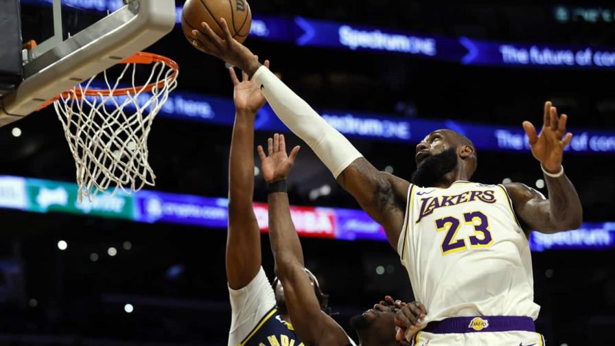 Lakers sobreviven la remontada de Pacers al final y ganan por 150-145