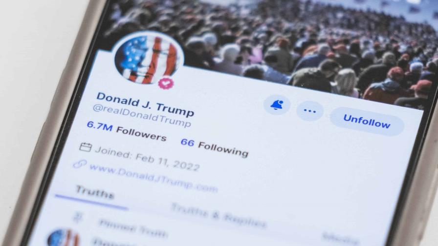 Compañía de redes sociales de Trump debutará en Nasdaq el martes