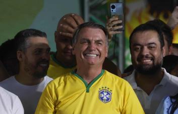Jair Bolsonaro niega que su estadía en la embajada de Hungría sea un crimen