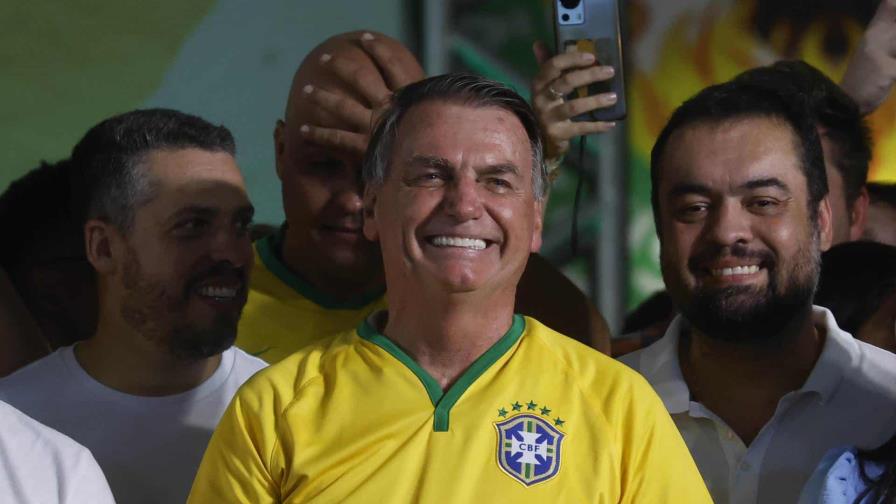 Jair Bolsonaro niega que su estadía en la embajada de Hungría sea un crimen