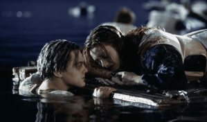El trozo de madera de la escena final de Titanic se vende en subasta por US$ 718,750