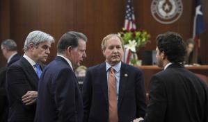 Procurador de Texas paga 300.000 dólares en causa criminal por fraude