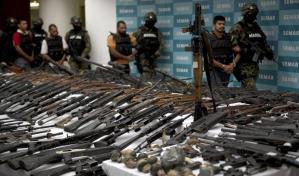 México celebra segundo fallo a favor de su estrategia contra vendedoras de armas en EE.UU.