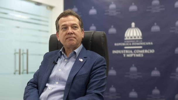 Anuncian cursos gratuitos de semiconductores para dominicanos