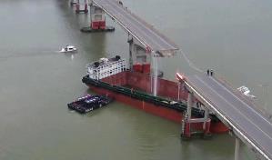 Un choque en Cant&oacute;n (China) marc&oacute; un antecedente del accidente del puente de Baltimore