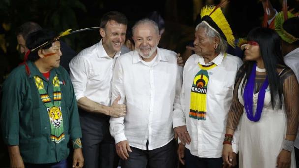 Crisis climática y la Amazonía centran agenda en primer día de visita de Macron a Brasil