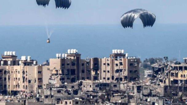 Intensos bombardeos israelíes en el sur de Gaza entre llamados por más ayuda