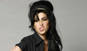Los escritos personales de Amy Winehouse al descubierto
