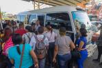 Gran flujo de pasajeros en terminales de autobuses en Santo Domingo por Semana Santa