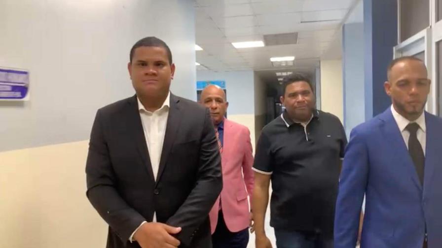 Se entrega vicecónsul dominicano investigado por denuncia de supuesto abuso sexual