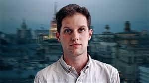 Rusia informa de contactos sobre posible intercambio para liberar a periodista de EEUU