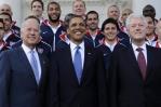 Obama, Clinton y celebridades ayudan a Biden a recaudar 26 millones de dólares para su campaña Obama, Clinton y celebridades ayudan a Biden a recaudar 26 millones de dólares para su campaña