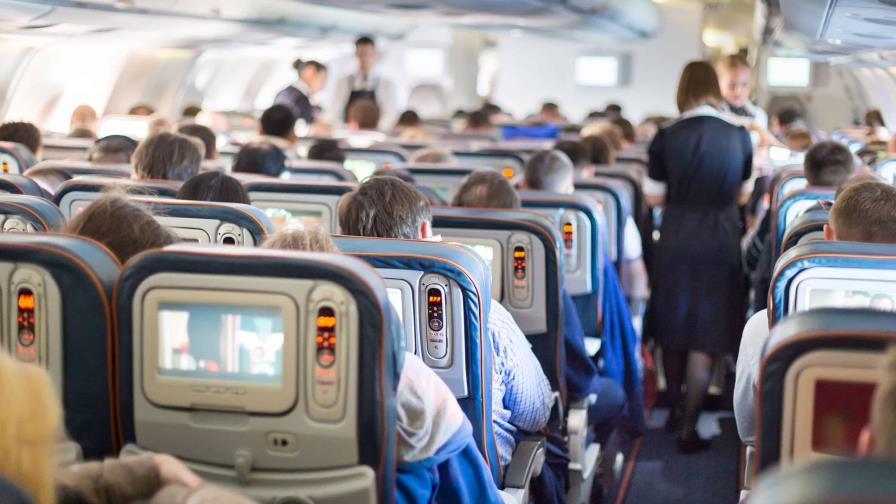 Precios del transporte aéreo aumentan 16.3 % en un año