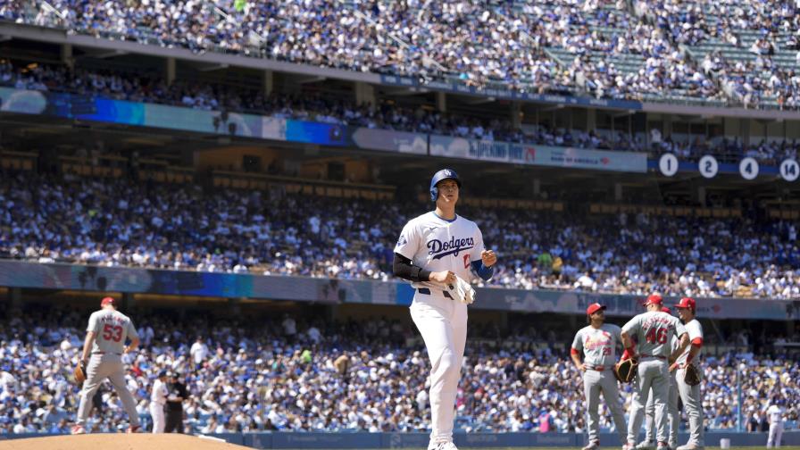 Ohtani se embasa 3 veces en debut como local con Dodgers, que doblegan a Cardenales