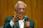 Mario Vargas Llosa cumple infatigables 88 años acompañado por familiares y amigos en Lima