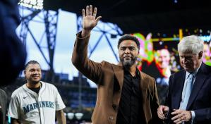 Nelson Cruz firma contrato de 1 día para retirarse con Marineros