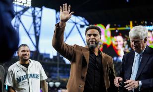 Nelson Cruz acepta continuar como gerente general de RD para Clásico 2026