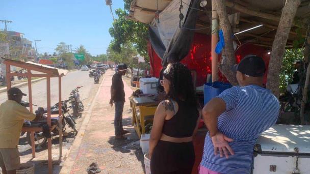 “Nunca había visto una venta tan lenta como en esta Semana Santa”, dicen vendedores de pescados