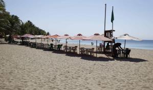 Playas en Viernes Santo se muestran con tímida asistencia de bañistas