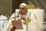 El papa presidió la vigilia y recordó a los pueblos destruidos por el mal y la injusticia El papa presidió la vigilia y recordó a los pueblos destruidos por el mal y la injusticia