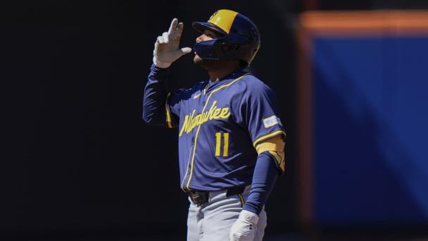 Chourio batea doble y Cerveceros derrotan a Mets