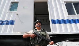 Ecuador instala su primer cuartel policial m&oacute;vil en la frontera con Colombia