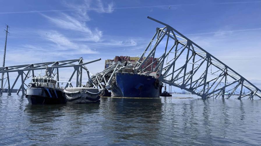 Preparan canal alternativo para puerto de Baltimore tras derrumbe de puente