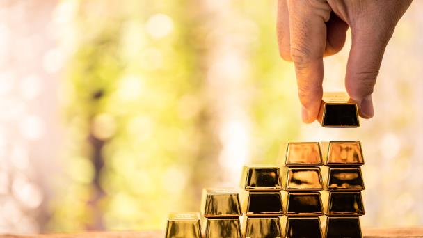 El oro bate otro récord y supera los US$2,260