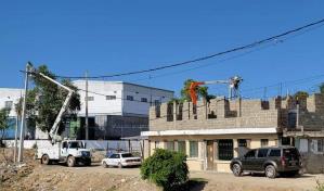 Gobierno inicia instalación de sistema eléctrico para conectar electrobombas en canal La Vigía