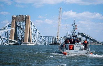 Biden acudirá a Baltimore el viernes para observar las labores de recuperación del puente