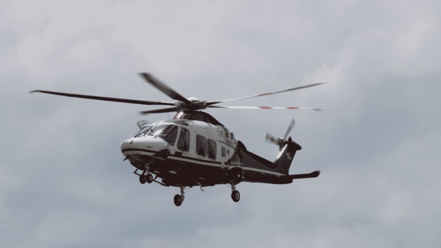 Fuerza Aérea realiza vuelo de prueba de helicóptero AW-169