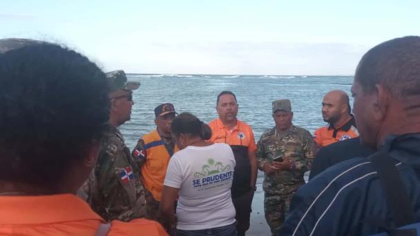 Continúan búsqueda de tres personas desaparecidas en playa de Puerto Plata