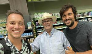 El día que el youtuber venezolano Óscar Alejandro se encontró con Hipólito Mejía en un supermercado