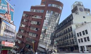 Equipos de rescate buscan a personas atrapadas tras sismo en Taiwán