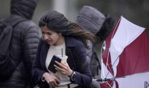 Tormenta azota noreste de EE. UU. con nevadas, lluvia y fuertes vientos