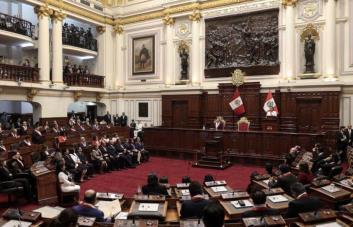Congreso de Perú rechaza dos pedidos para destituir a presidenta por Rolexgate