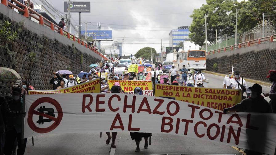 El FMI pone al bitcoin como un elemento clave en sus negociaciones con El Salvador