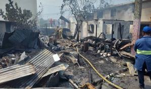 Explota tanque de gas natural en medio de un incendio en Santiago