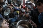 Israel permitirá la entrega temporal de ayuda por un paso en el norte de Gaza