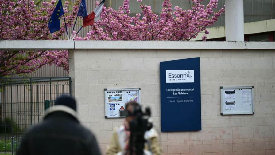 Un adolescente muere tras recibir una paliza a la salida del colegio en los suburbios de París