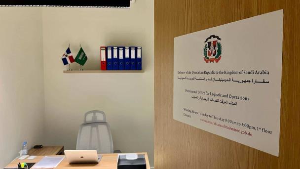 Dan apertura a oficina logística y operativa de embajada dominicana en Arabia Saudí