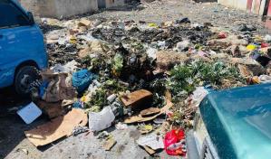 Autoridades sanitarias intervienen mercado de La Romana por insalubridad