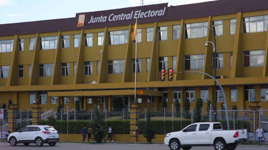 JCE extiende plazo a la Fuerza del Pueblo y al PRM para hacer ajustes de candidaturas