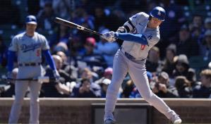 Ohtani la sac&oacute; y Teoscar remolc&oacute; cuatro, pero los Dodgers cayeron en Chicago