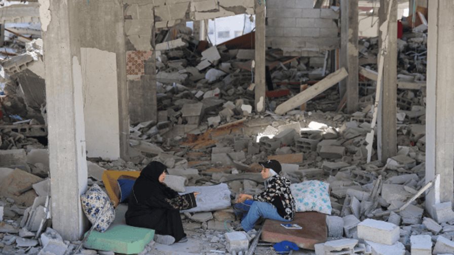 El principal hospital de Gaza es un cascarón vacío con tumbas, según la OMS