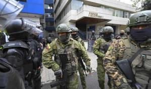 EE.UU. condena el asalto a la embajada de México en Ecuador y urge a resolver diferencias