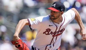 Bravos conectan 3 jonrones con Sale en el montículo y vencen 5-2 a Arizona