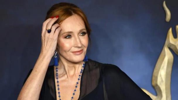 J.K. Rowling, escritora de éxito planetario y feminista polémica