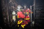 Mueren tres personas en un incendio de un edificio residencial en el centro de París