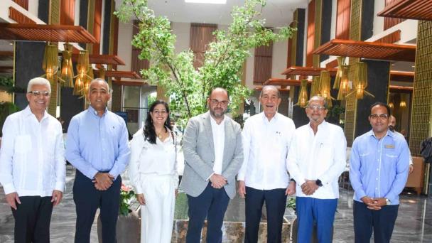 Mescyt lanza programa virtual para enseñar inglés a trabajadores del sector turismo